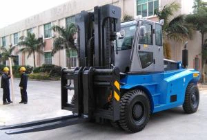 Kompakt 15t Ağır Hizmet Tipi Dizel Forklift