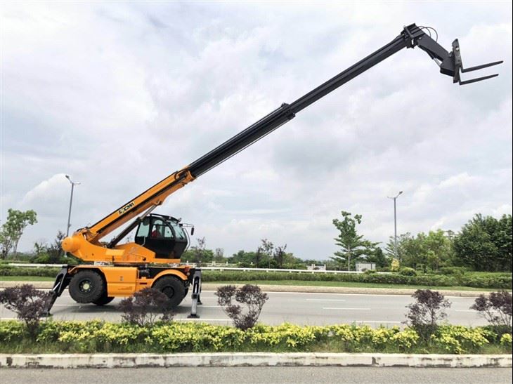 Döner Telehandler 4 Ton 15m Kaldırma Yüksekliği