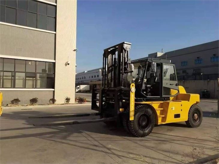 10 TON FORKLIFT ENGINE DIESEL CUMMINS