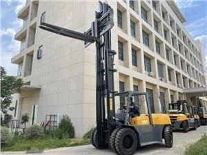 10 Tonluk Küçük Forklift SOCMA Çin Makinesi JCB HELI ile Aynı